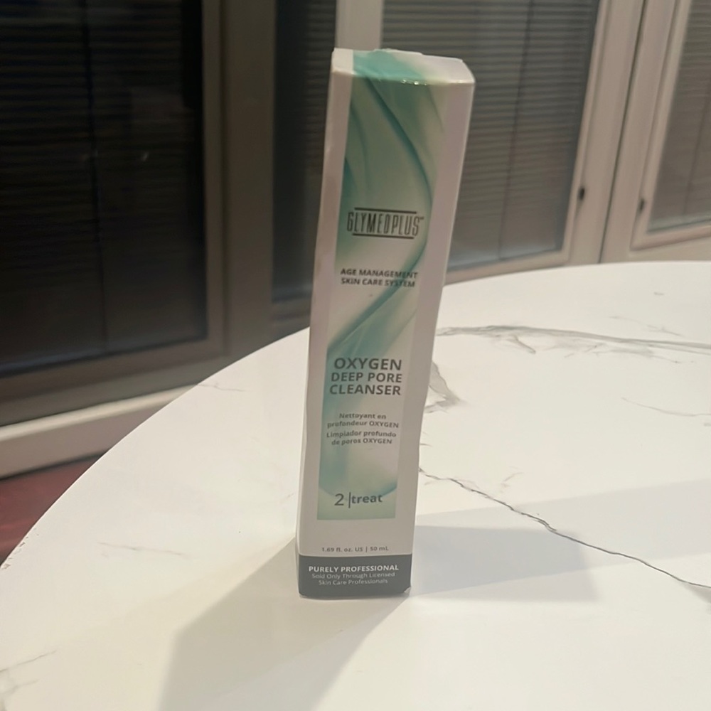 GLYMEDPLUS Age management skincare system , oxygen deep pore cleanser